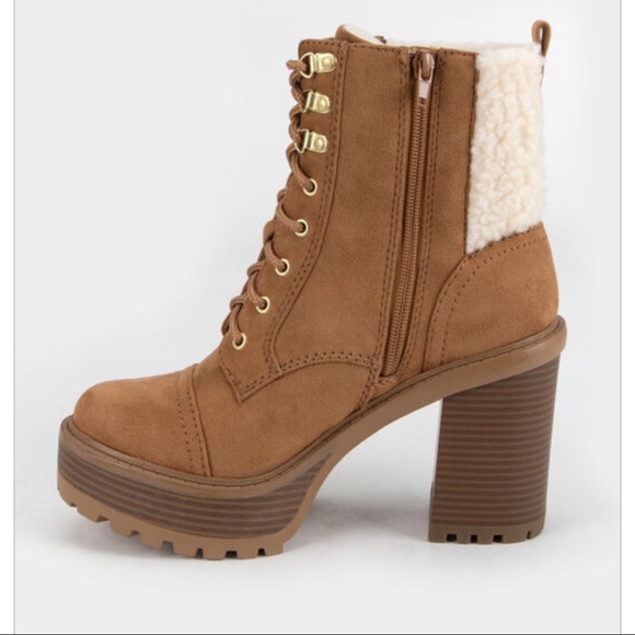 NIB SODA Platform Lace Up Shearling Womens… - Picture 3 of 4